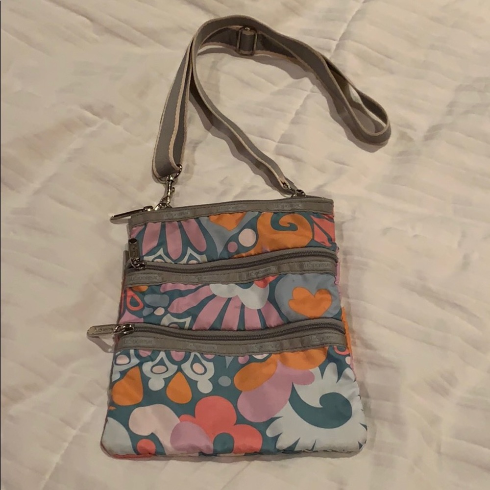 LeSportsac crossbody purse